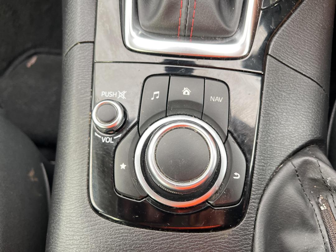 Photo '29' of Mazda Axela Photo '29' of Mazda Axela