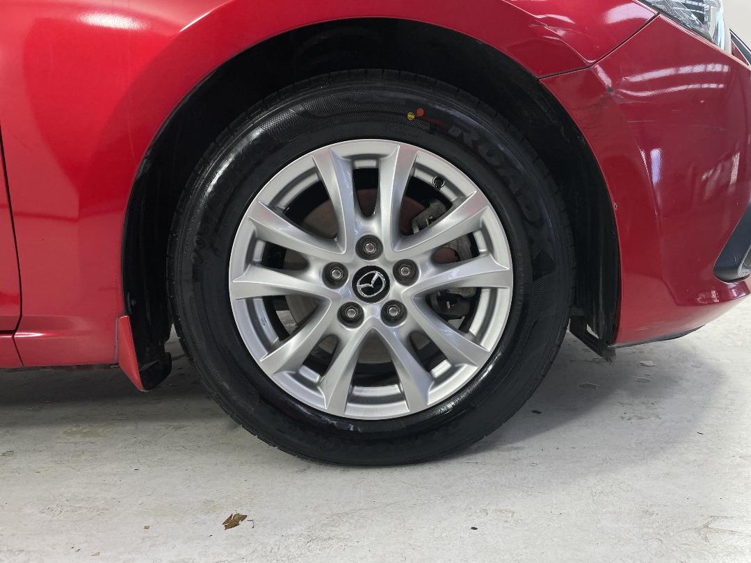 Photo '9' of Mazda Axela