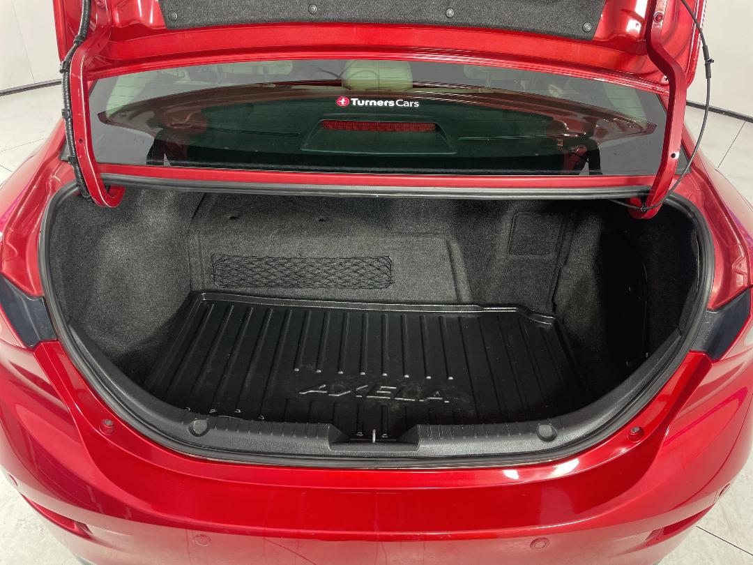 Photo '14' of Mazda Axela