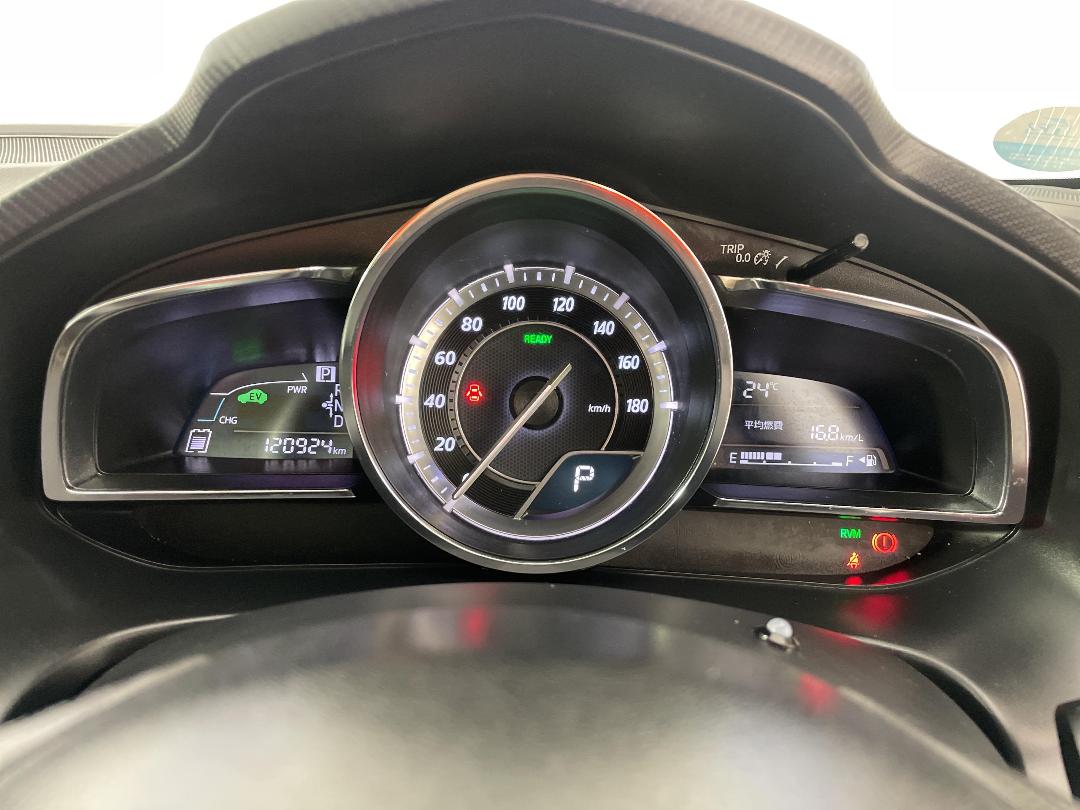 Photo '21' of Mazda Axela