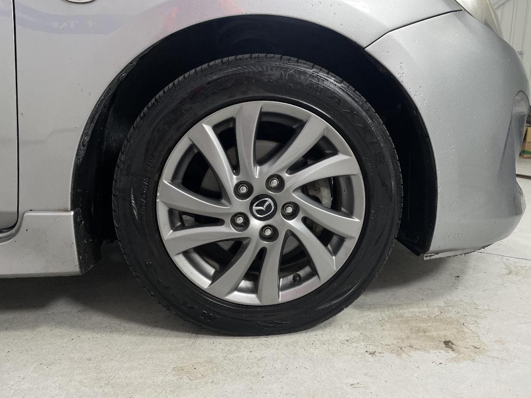 Photo '9' of Mazda Axela