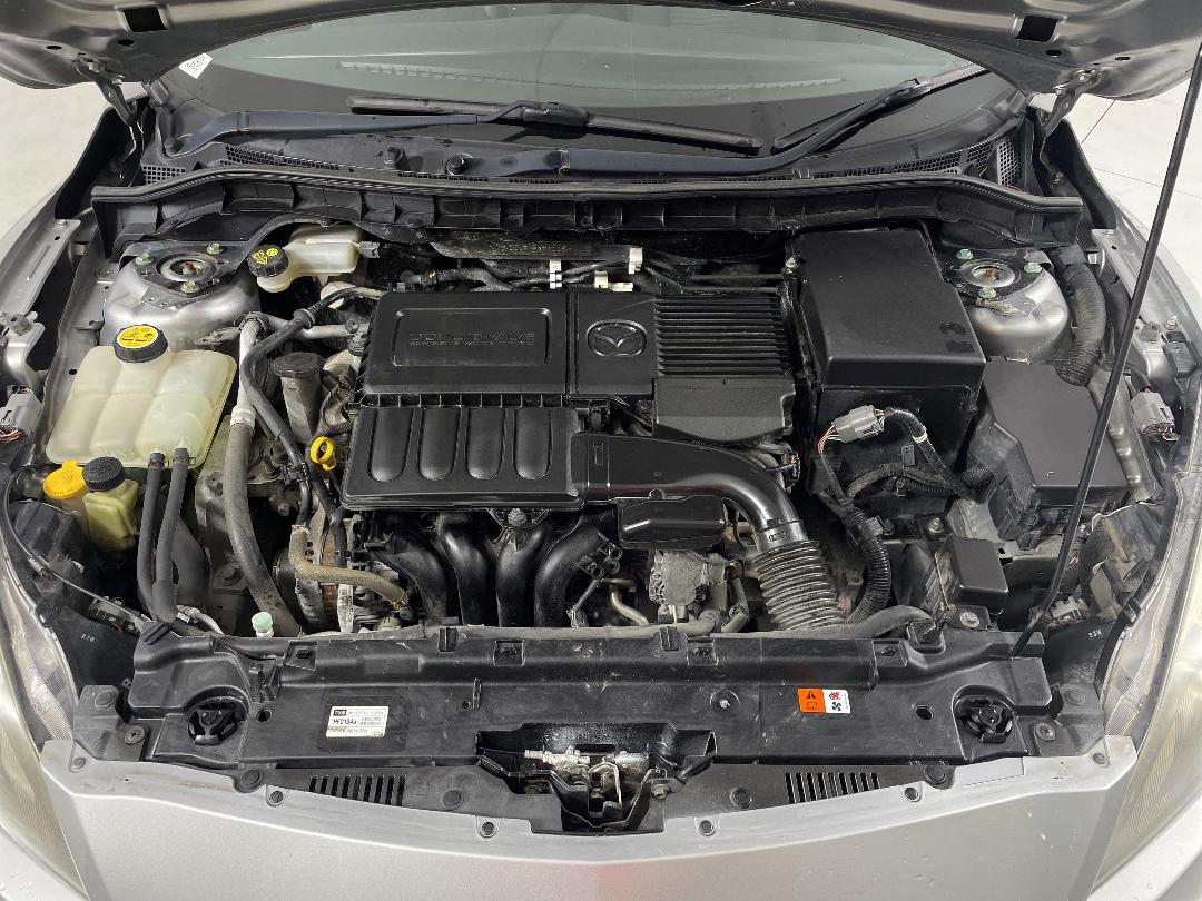 Photo '13' of Mazda Axela