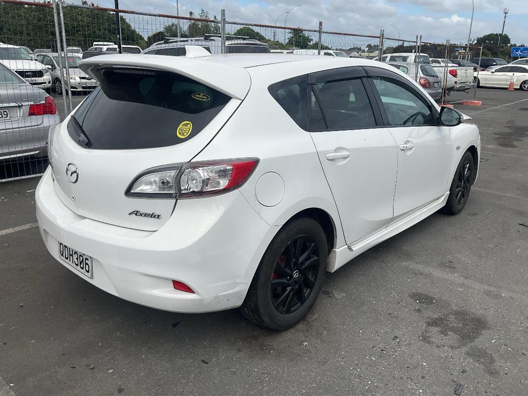 Photo '4' of Mazda Axela