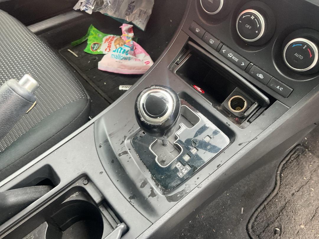 Photo '12' of Mazda Axela