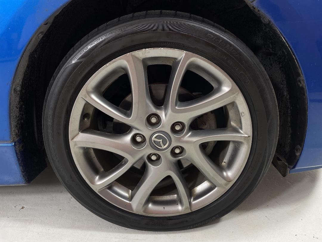 Photo '9' of Mazda Axela Photo '9' of Mazda Axela