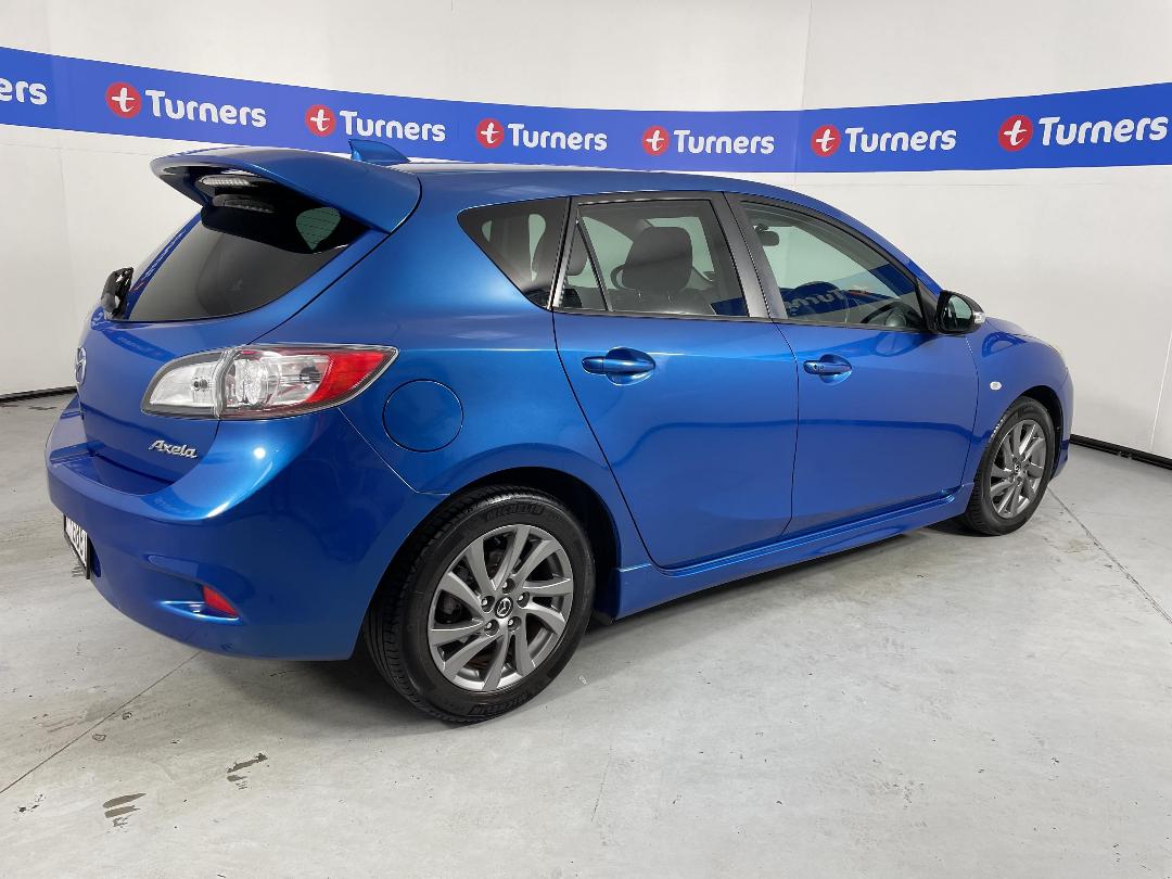 Photo '7' of Mazda Axela