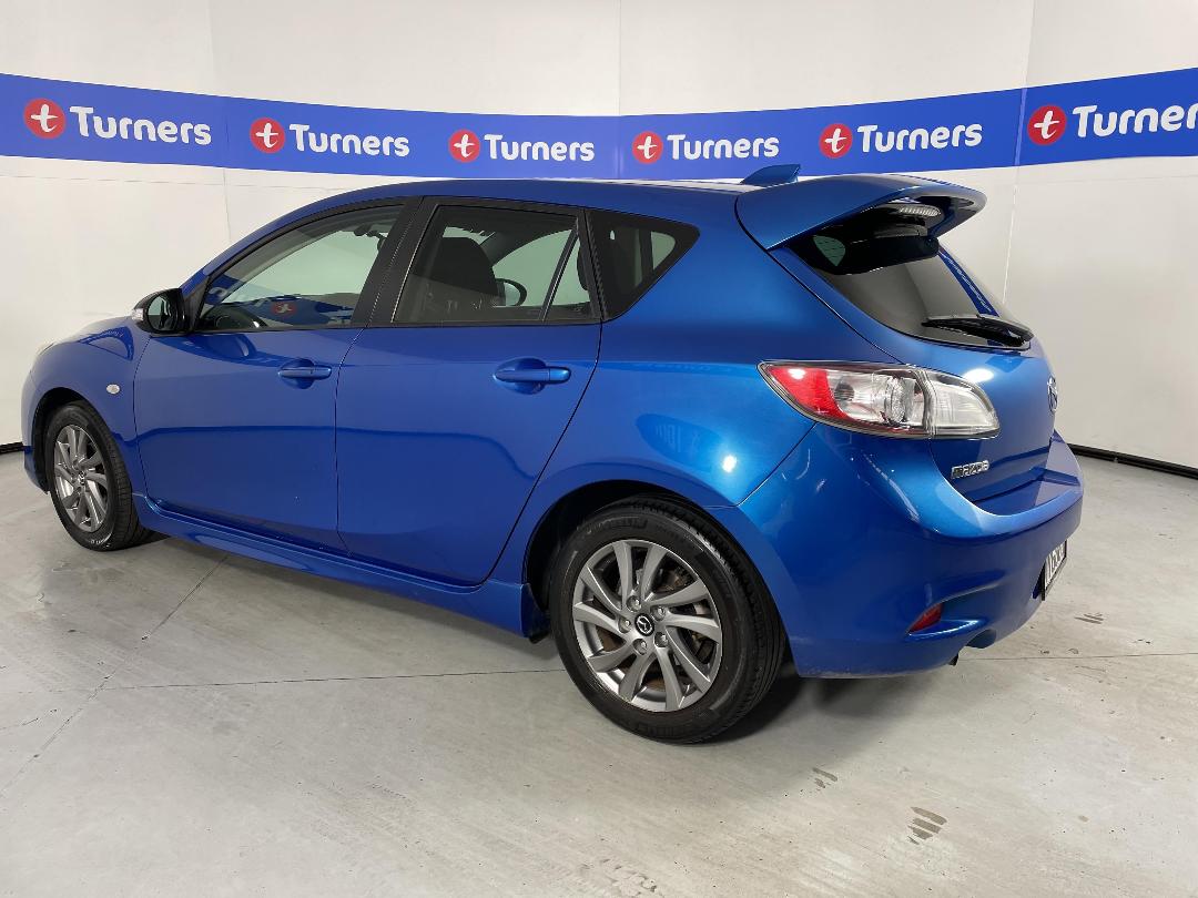 Photo '5' of Mazda Axela