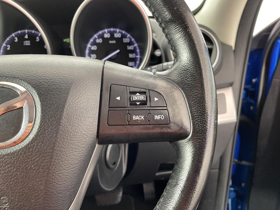 Photo '30' of Mazda Axela