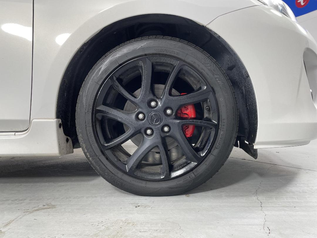 Photo '9' of Mazda Axela