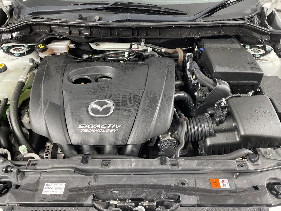 Photo '13' of Mazda Axela