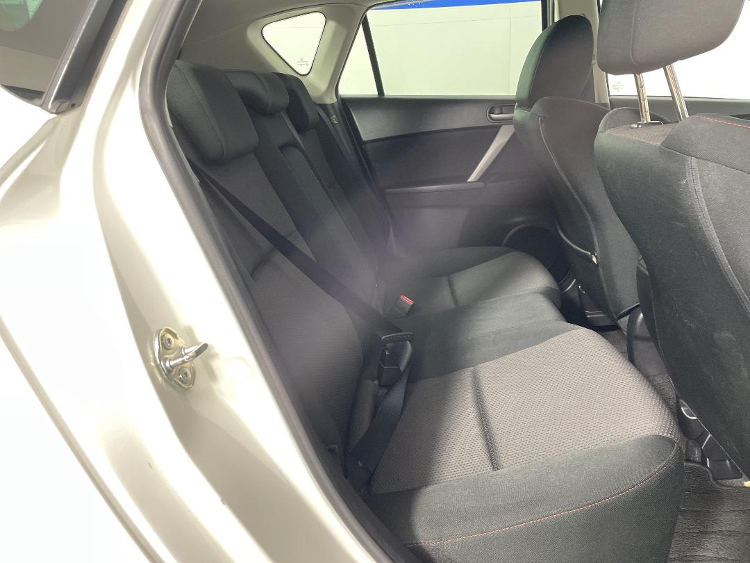 Photo '20' of Mazda Axela