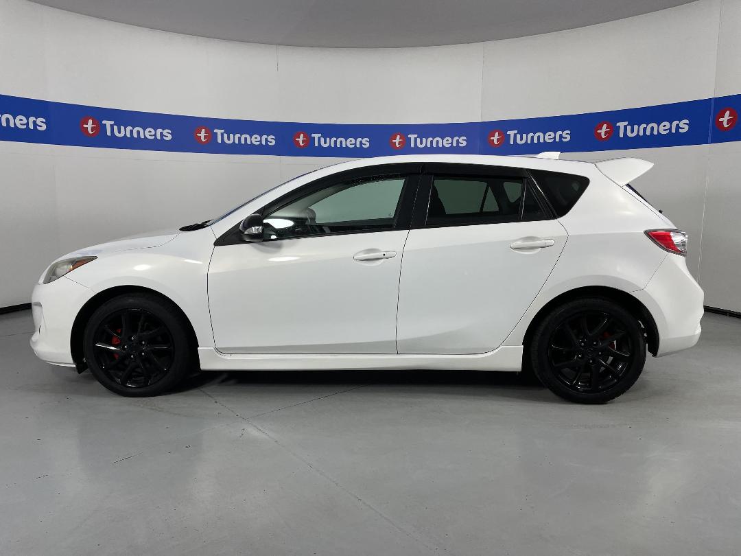 Photo '24' of Mazda Axela