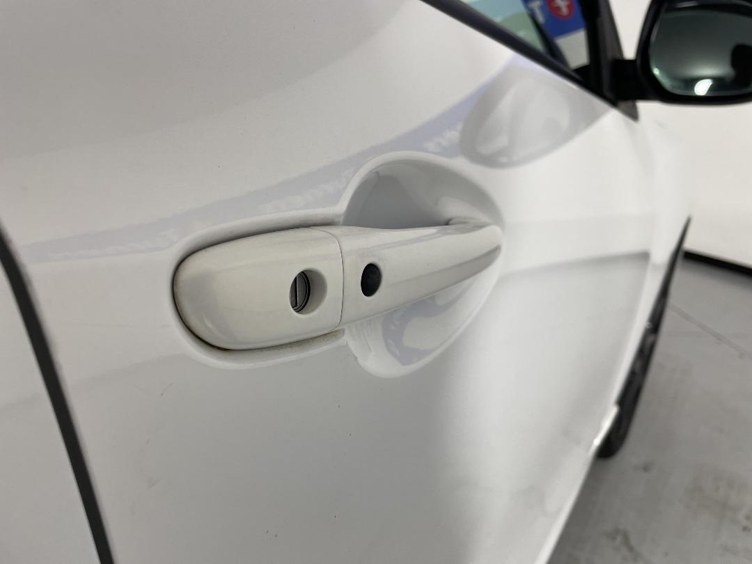 Photo '25' of Mazda Axela