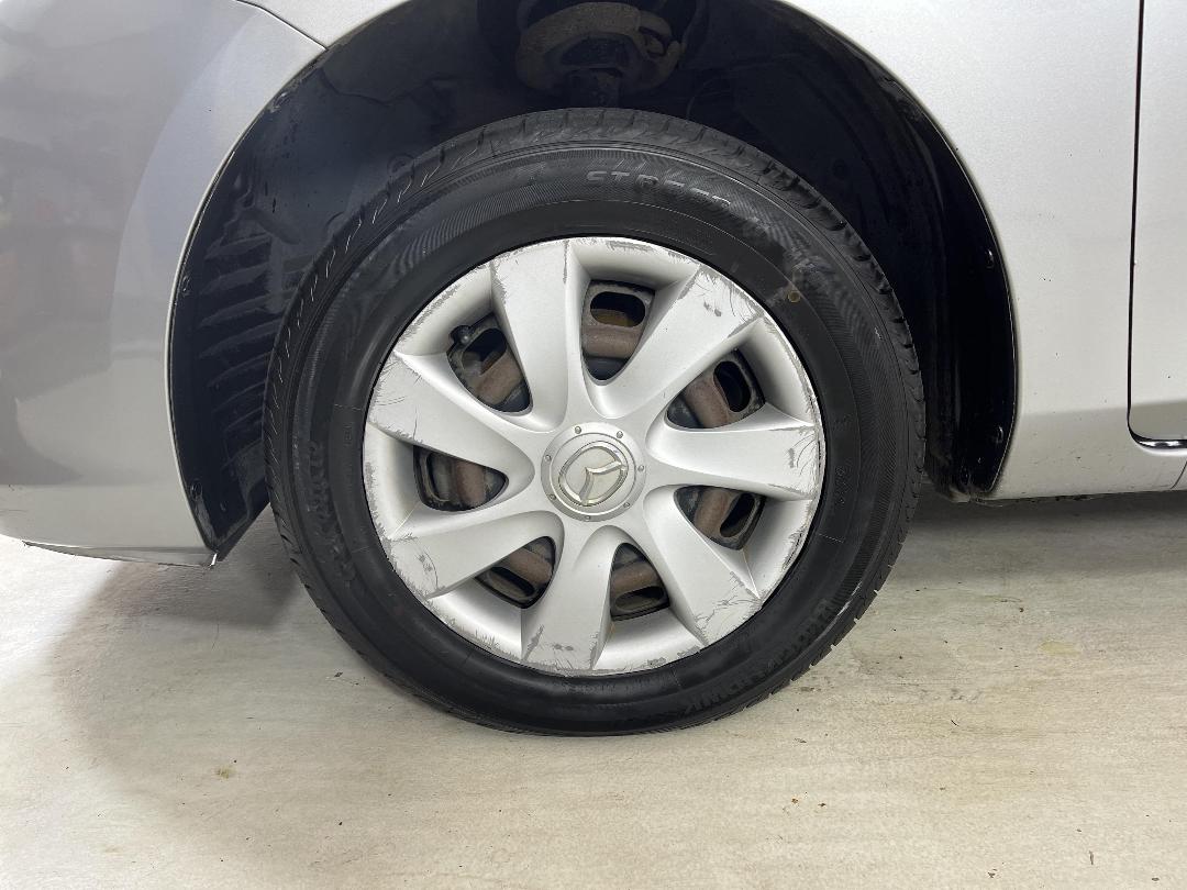 Photo '10' of Mazda Axela