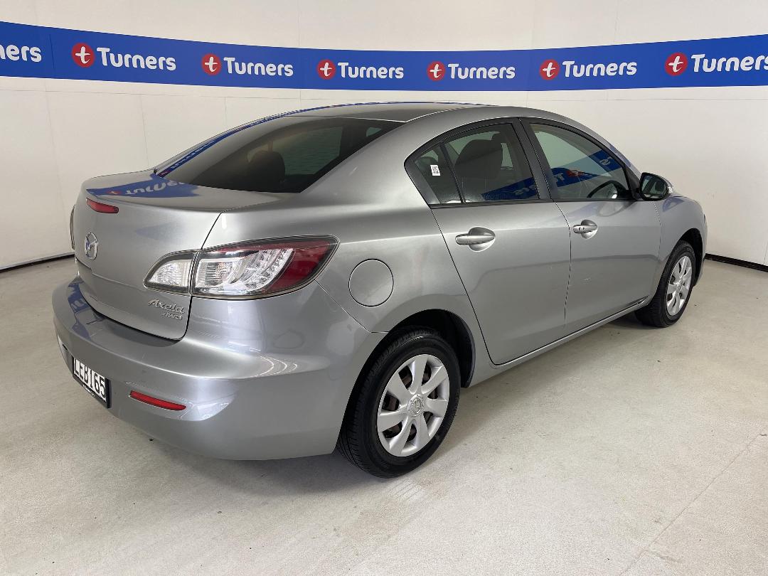 Photo '7' of Mazda Axela