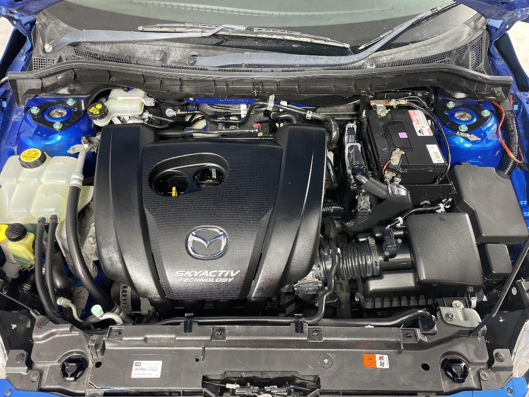 Photo '13' of Mazda Axela