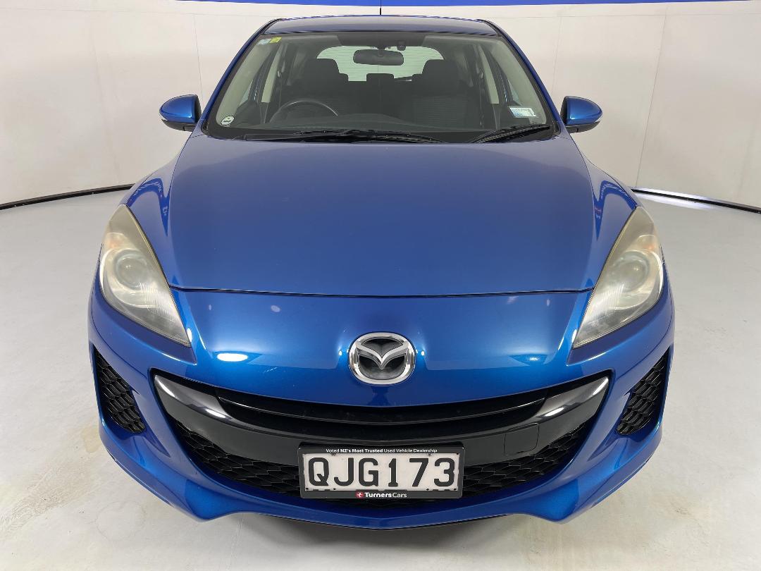 Photo '2' of Mazda Axela