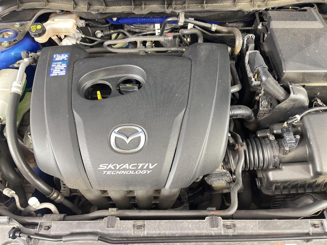 Photo '13' of Mazda Axela