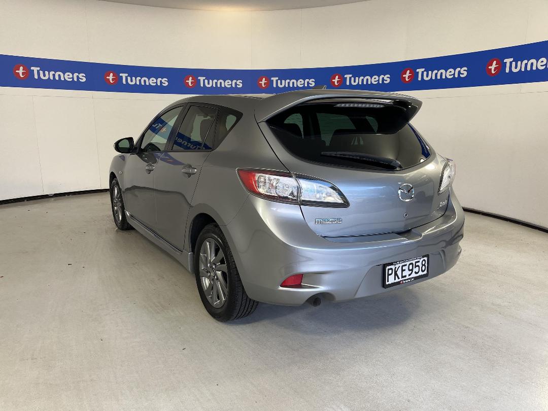 Photo '5' of Mazda Axela Photo '5' of Mazda Axela