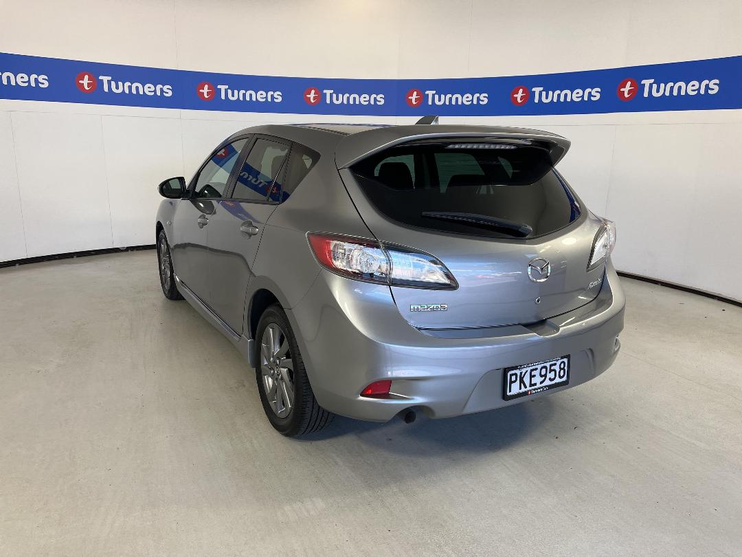 Photo '5' of Mazda Axela