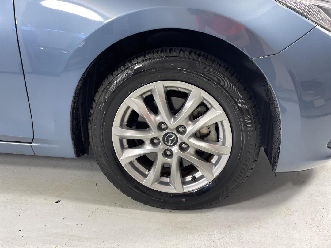 Photo '9' of Mazda Axela