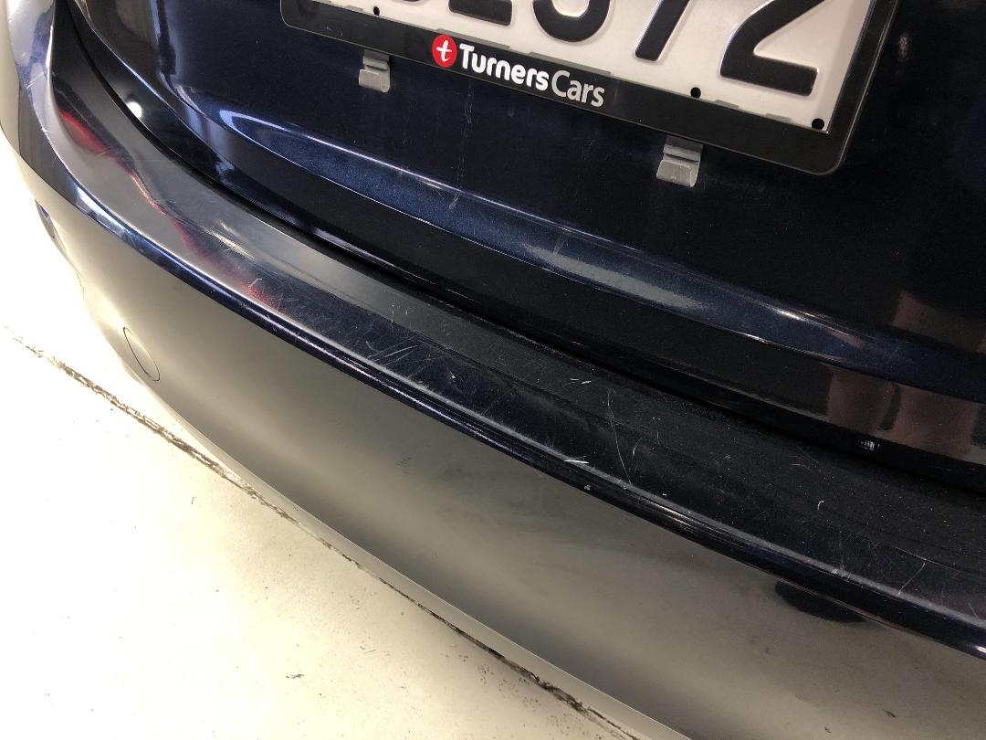 Photo '23' of Mazda Axela Photo '23' of Mazda Axela