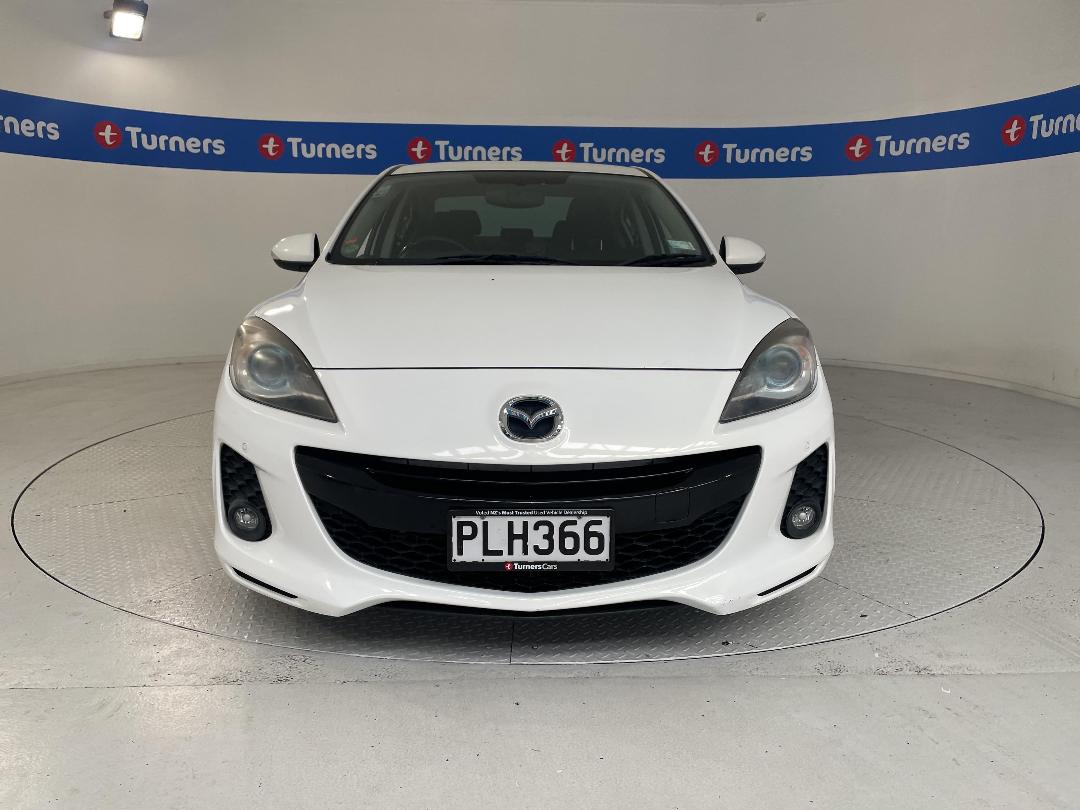 Photo '2' of Mazda Axela Photo '2' of Mazda Axela