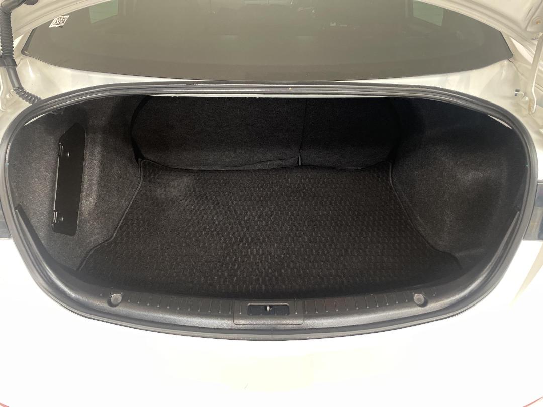 Photo '14' of Mazda Axela Photo '14' of Mazda Axela