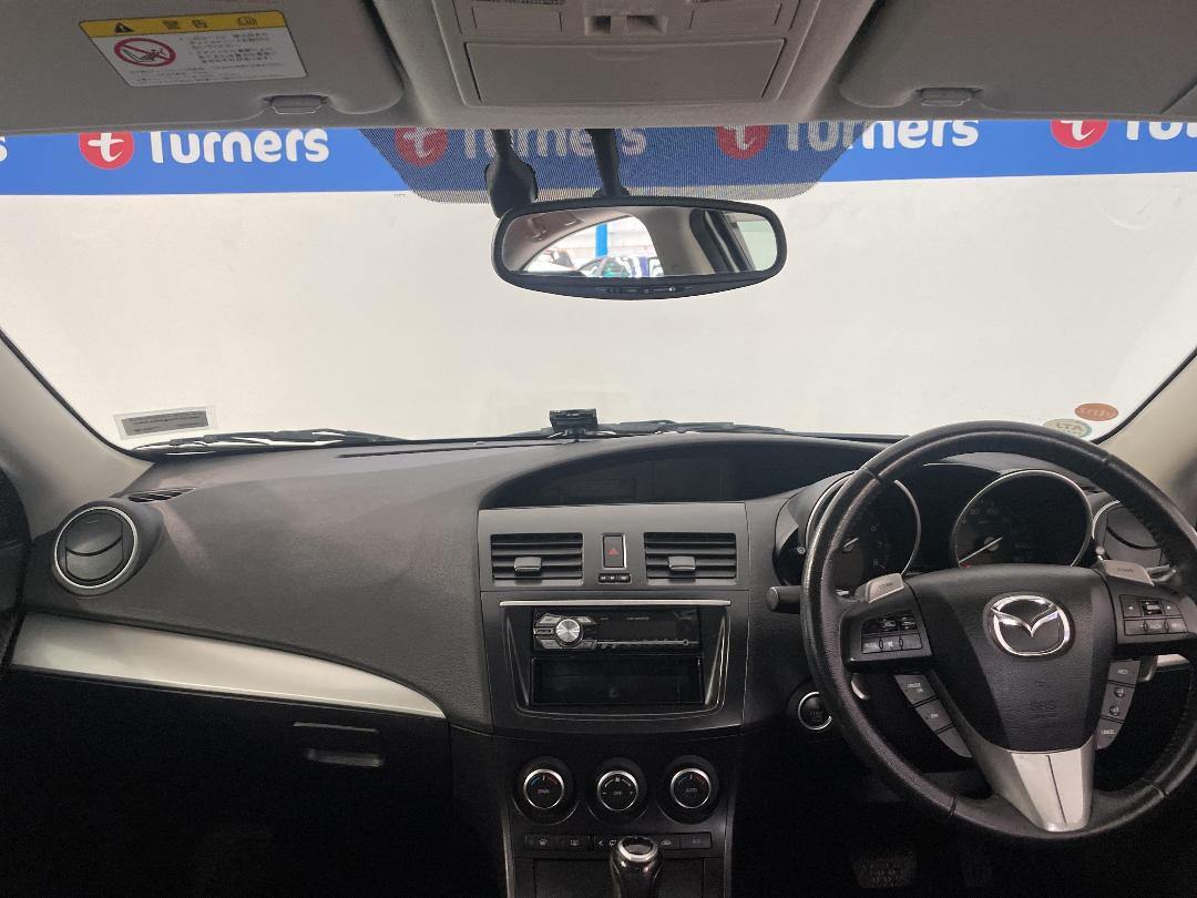 Photo '17' of Mazda Axela Photo '17' of Mazda Axela