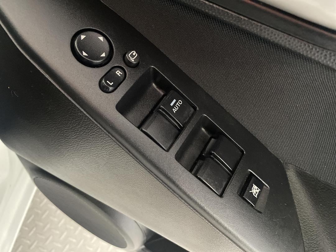 Photo '24' of Mazda Axela Photo '24' of Mazda Axela