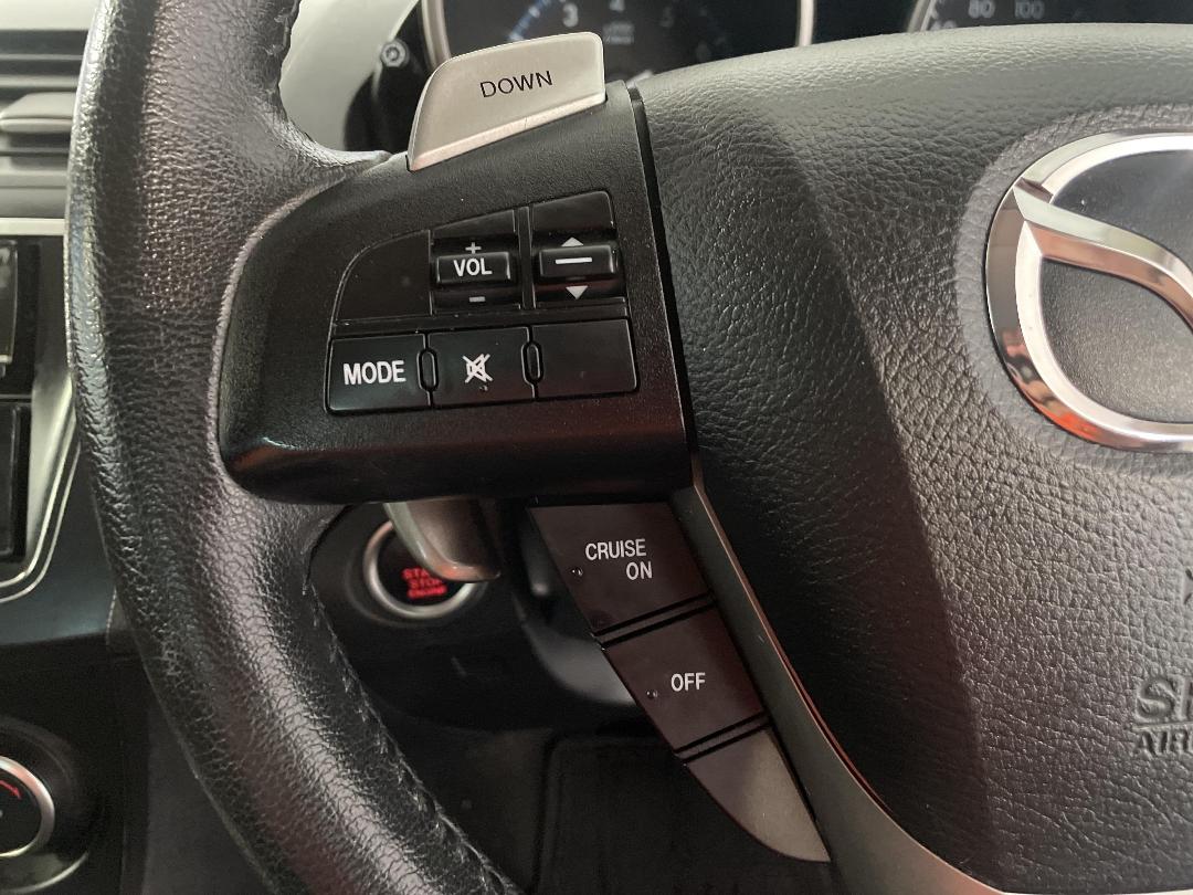 Photo '27' of Mazda Axela Photo '27' of Mazda Axela