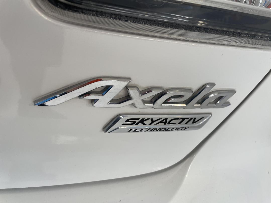 Photo '36' of Mazda Axela Photo '36' of Mazda Axela