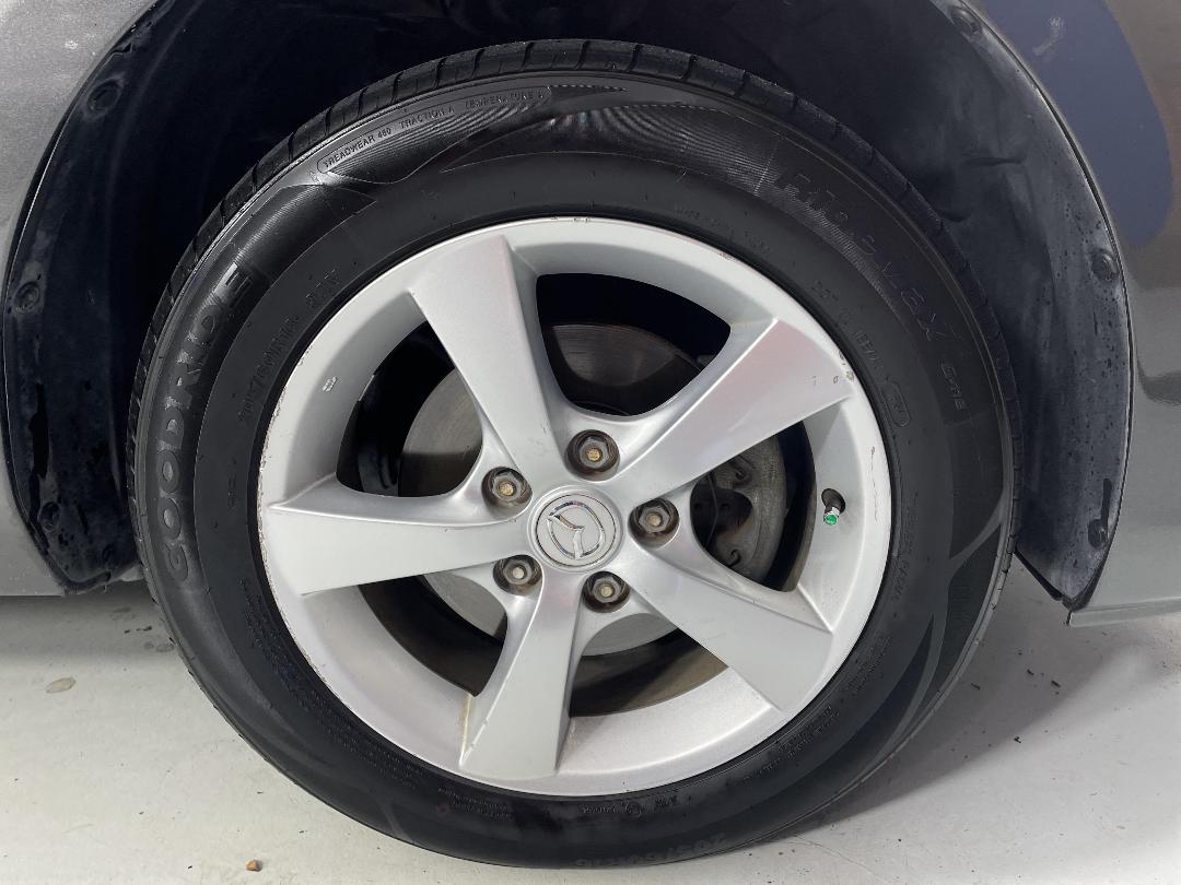 Photo '9' of Mazda Axela Photo '9' of Mazda Axela