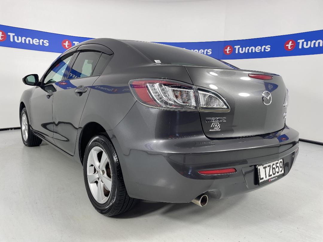 Photo '5' of Mazda Axela Photo '5' of Mazda Axela