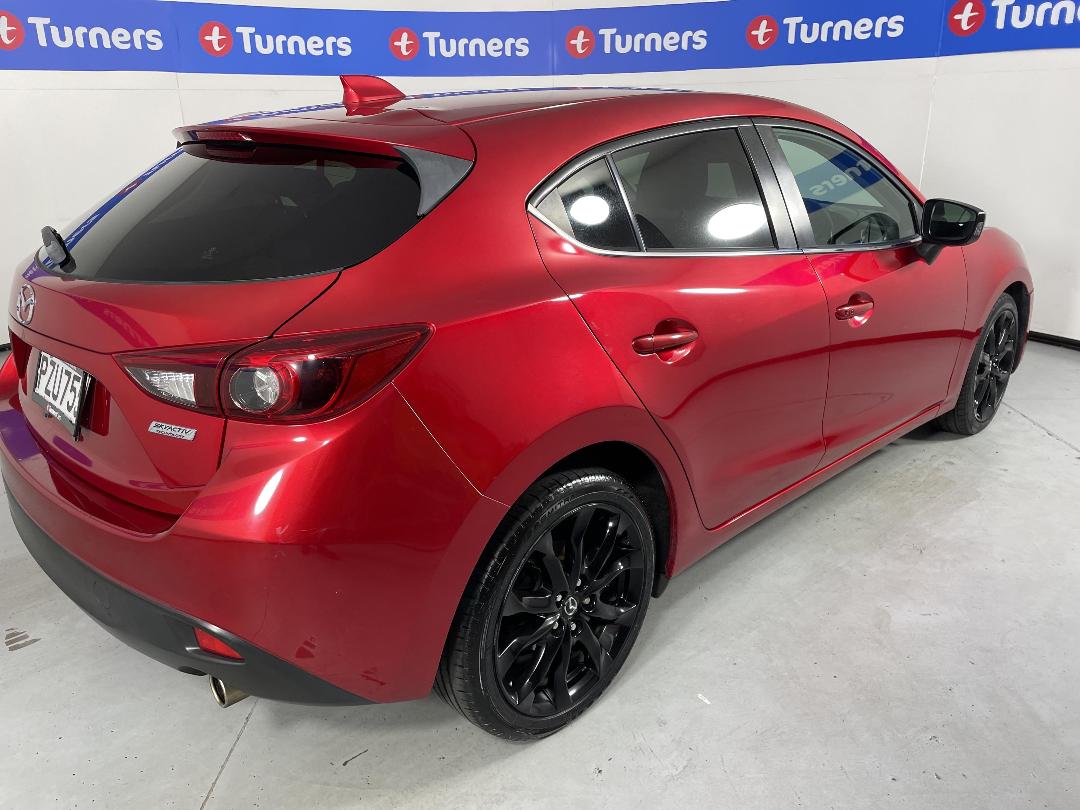 Photo '7' of Mazda Axela