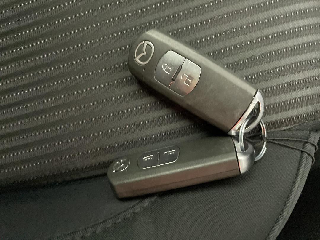 Photo '22' of Mazda Axela