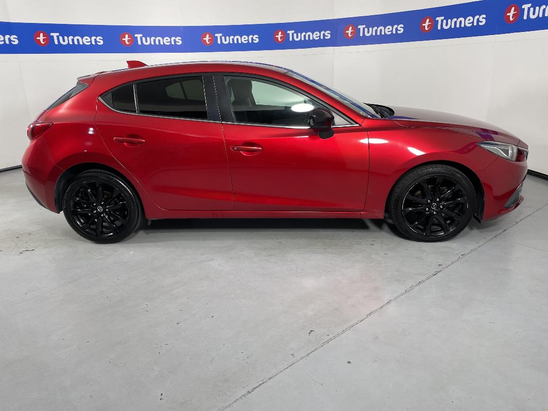 Photo '23' of Mazda Axela