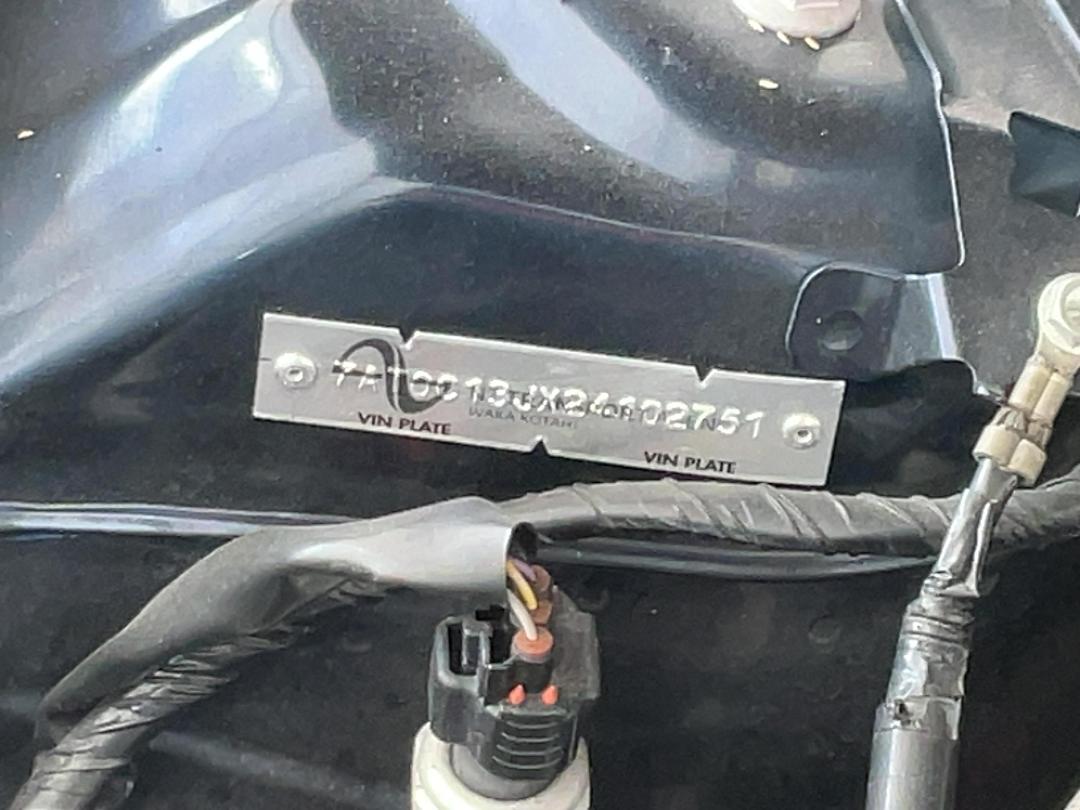 Photo '18' of Mazda Axela Hybrid