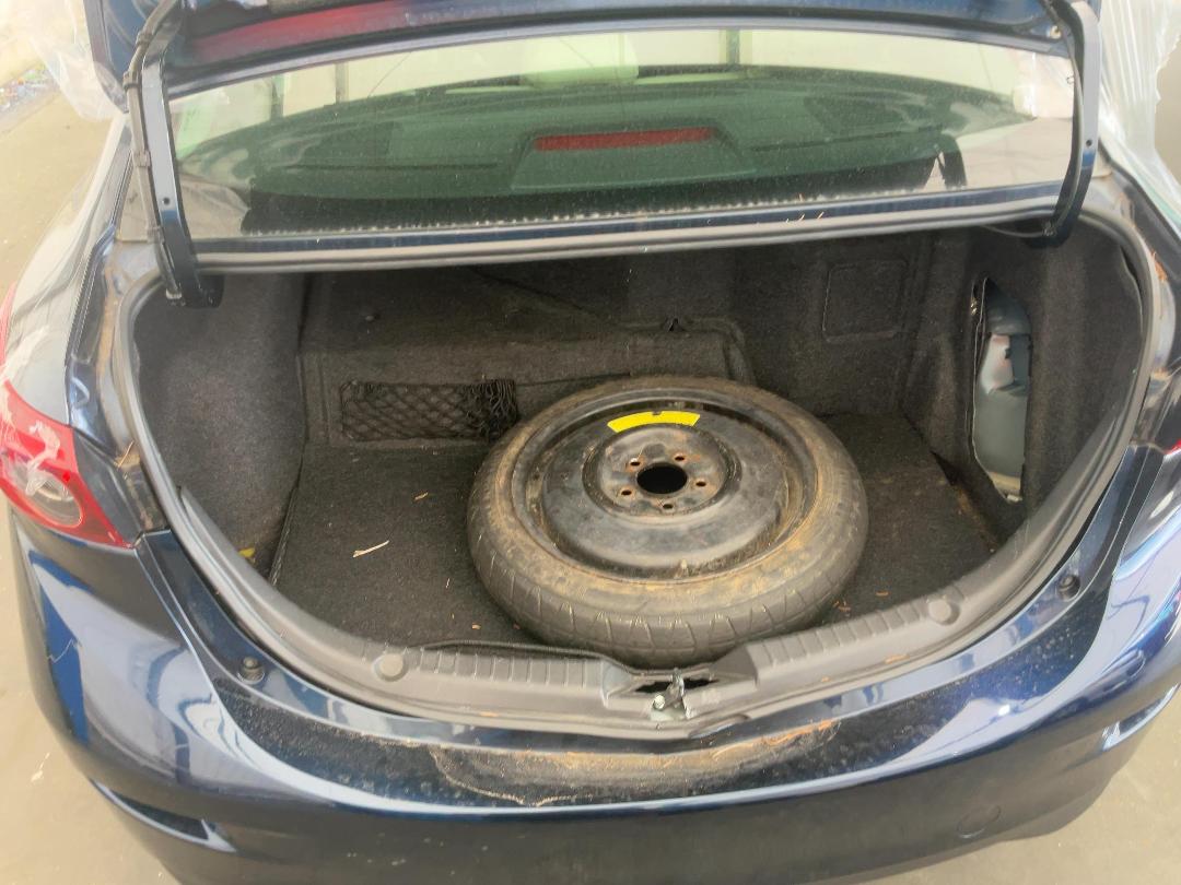 Photo '23' of Mazda Axela Hybrid