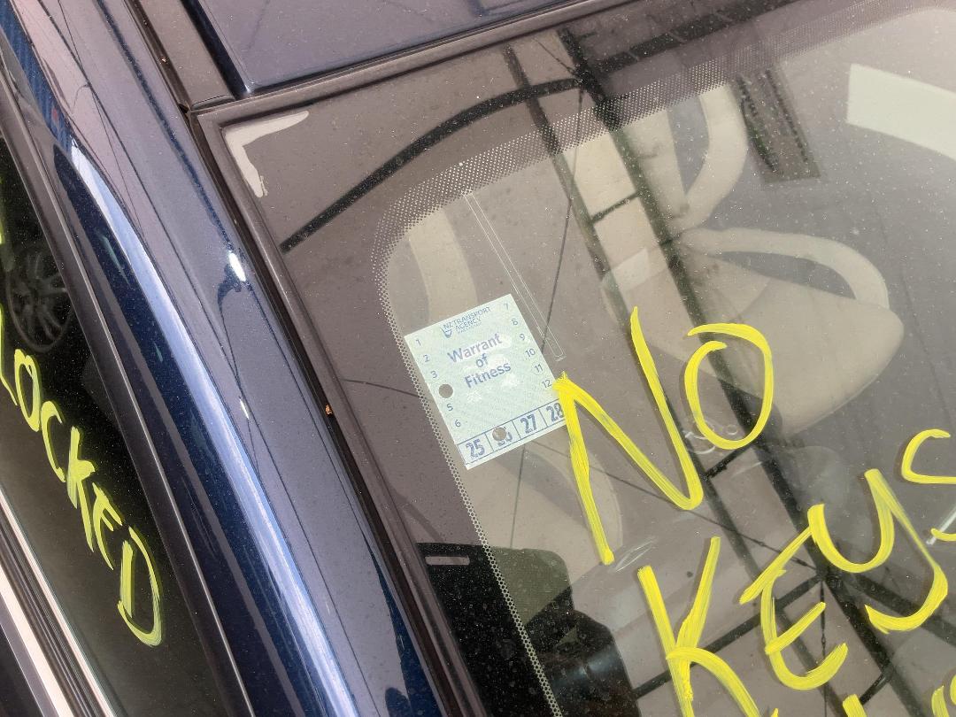 Photo '24' of Mazda Axela Hybrid