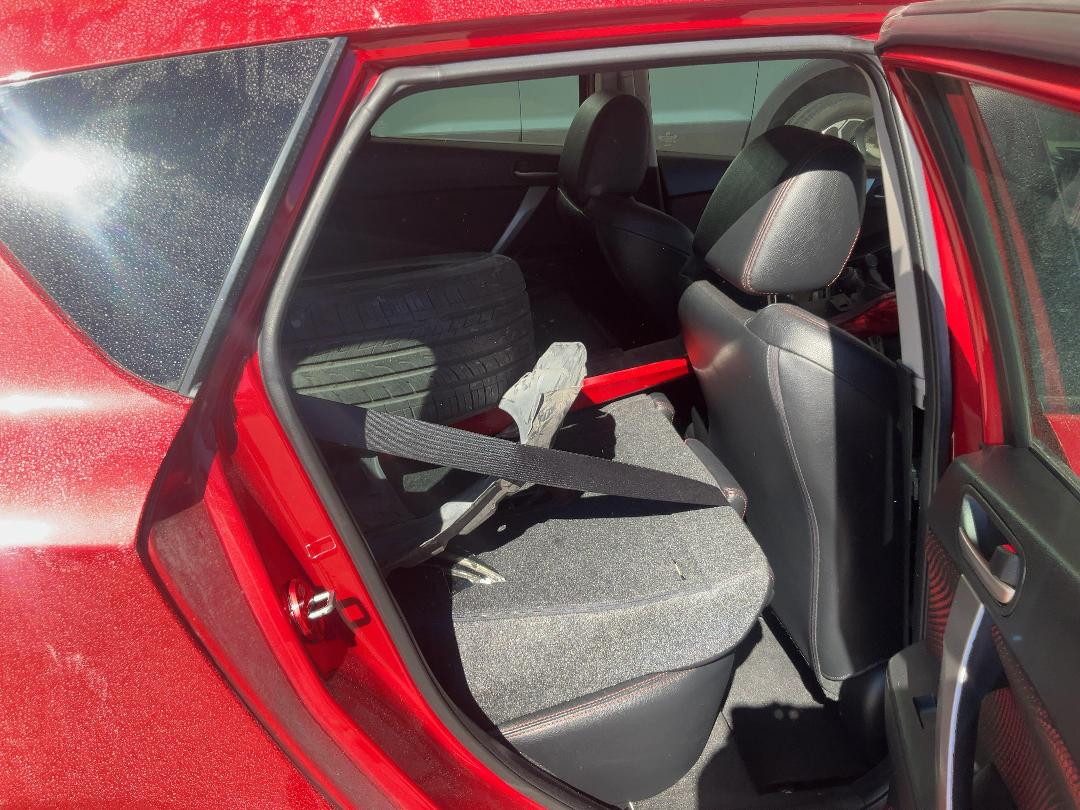 Photo '13' of Mazda Axela