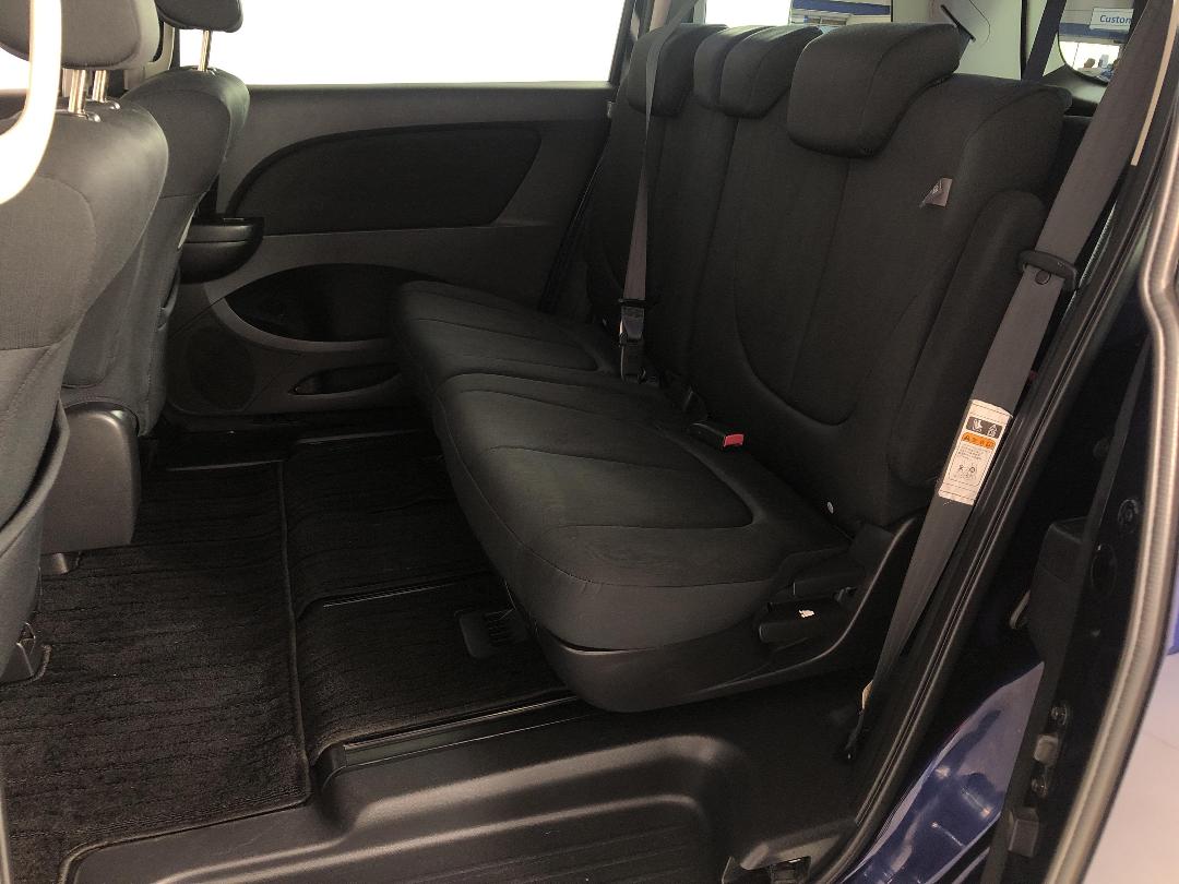 Photo '20' of Mazda Biante Photo '20' of Mazda Biante