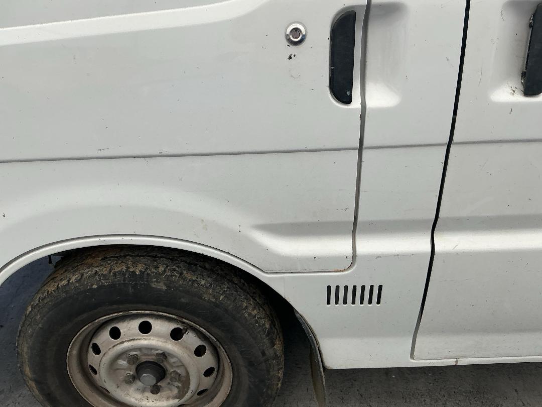 Photo '8' of Mazda Bongo