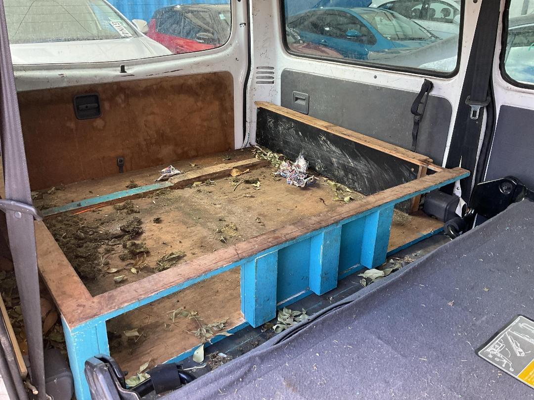 Photo '20' of Mazda Bongo Photo '20' of Mazda Bongo