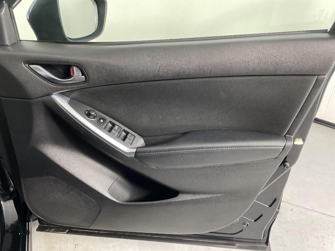 Photo '15' of Mazda CX-5