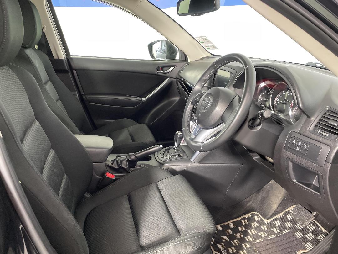 Photo '16' of Mazda CX-5