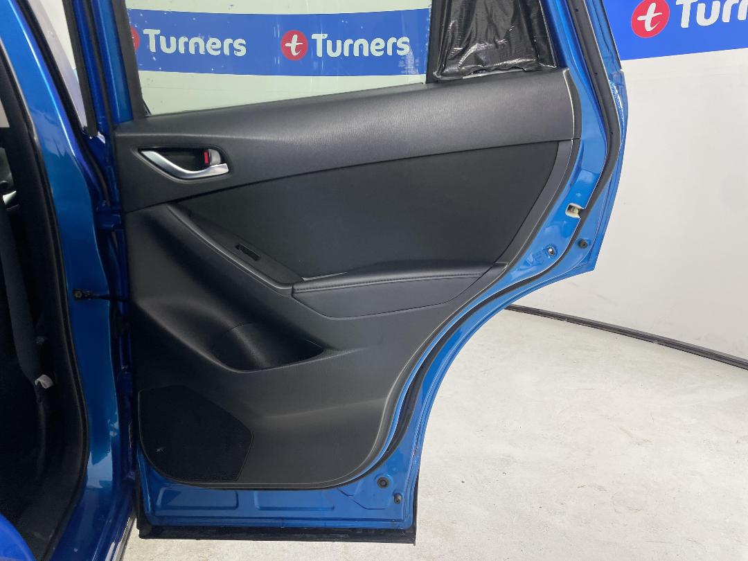 Photo '17' of Mazda CX-5 Photo '17' of Mazda CX-5