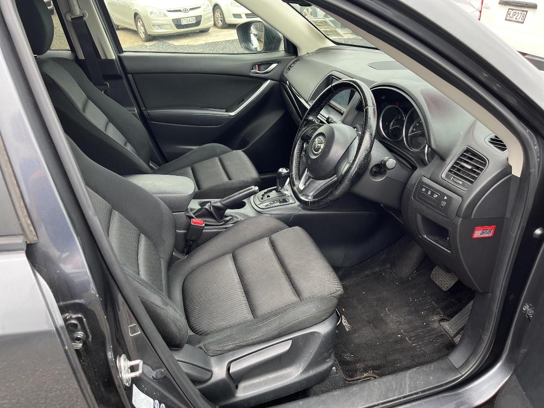 Photo '10' of Mazda CX-5 Photo '10' of Mazda CX-5