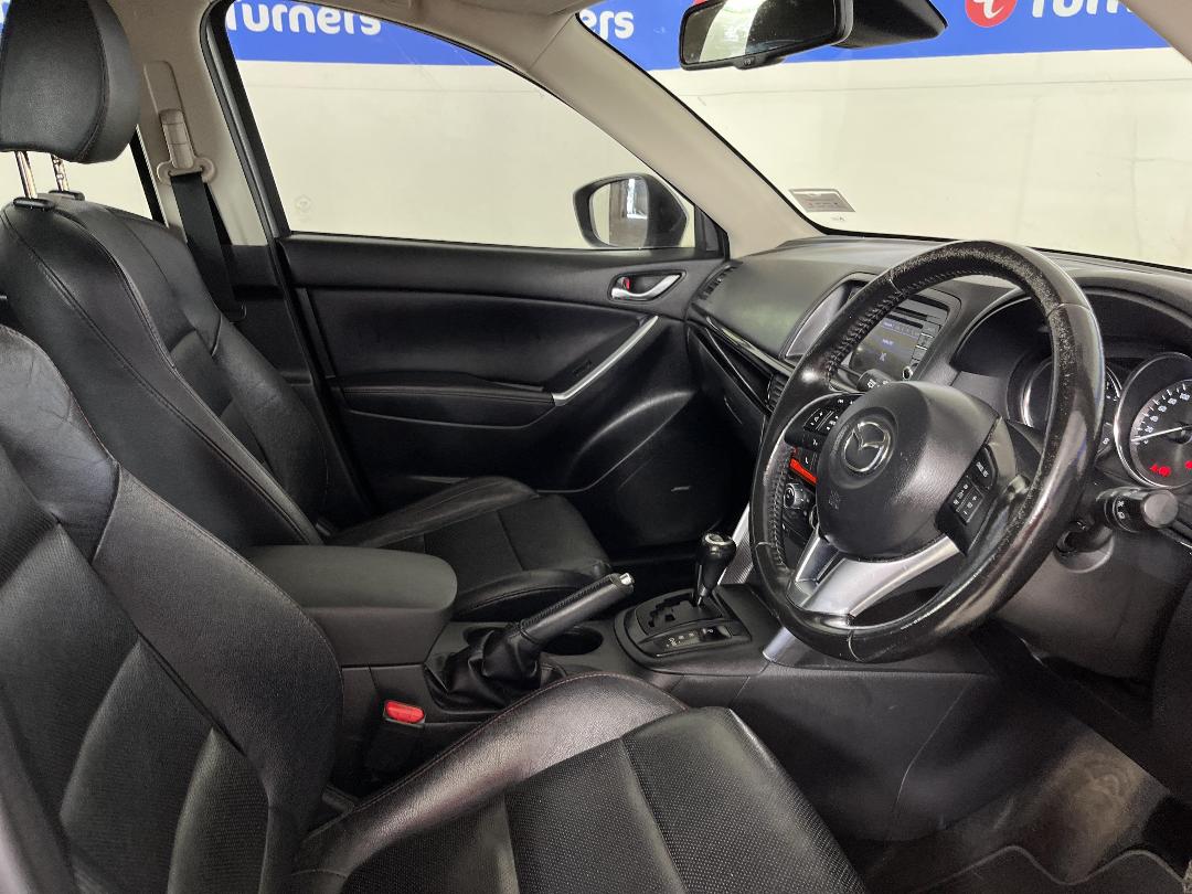 Photo '16' of Mazda CX-5