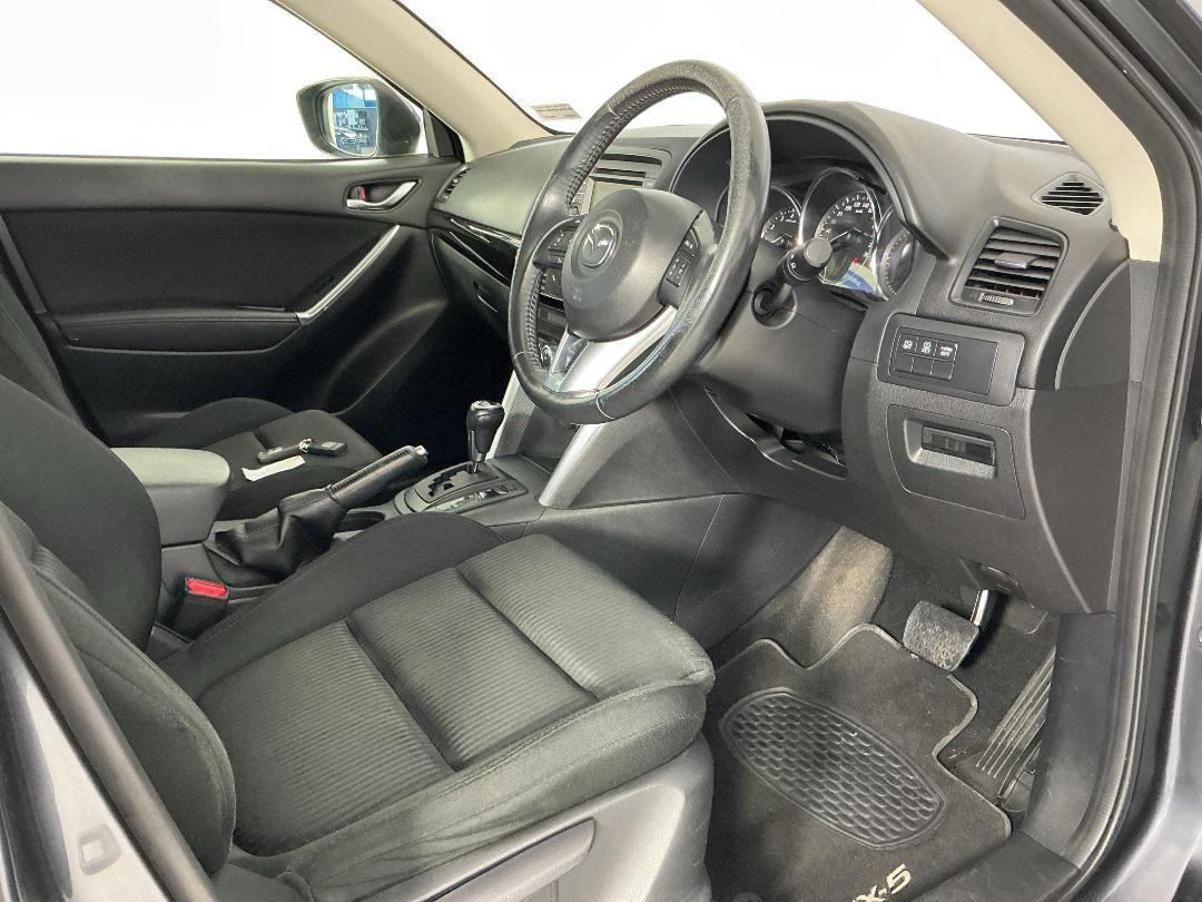 Photo '16' of Mazda CX-5